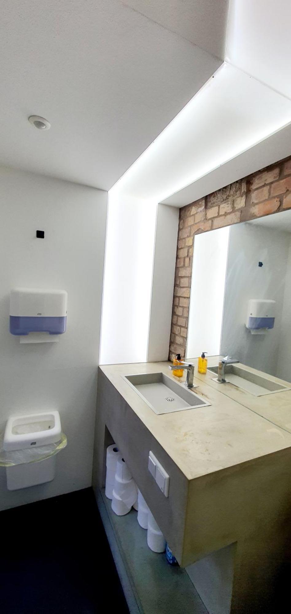 מאנהיים Helles Zimmer Im Loft מראה חיצוני תמונה